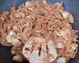 Foto langkah ke 5 dari resep Shirataki Goreng Bumbu Mie Aceh.