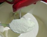 Foto langkah ke 6 dari resep Bolu Kukus Singkong.