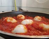 صورة لخطوة 1 من وصفة بيض مسلوق مع الطماطمه المقلية🥚🍅🍅