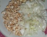 Foto langkah ke 2 dari resep Tumis Ayam Jamur.