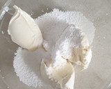 Foto del paso 2 de la receta: Copas de mascarpone con frambuesas y té matcha