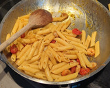 Foto del paso 3 de la receta: Penne gamberetti & aglio