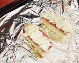 Foto del paso 3 de la receta: Pincho de Bizcocho con Papada ibérica, queso Gorgonzola y Anchoa