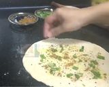 A picture of step 4 of Pyaz kalonji paratha.