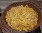 A picture of step 3 of Tortellini with Butternut Squash, Prosciutto, and Hazelnuts.