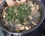Une image de l'étape 11 de Champignons sautés à la crème, persil et gingembre.