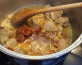 Foto del paso 7 de la receta: Solomillo de cerdo estofado con champiñones y patatas