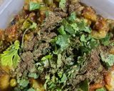 A picture of step 5 of Mix Potato peas carrots curry.