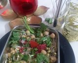 A picture of step 1 of Chickpeas Salad.