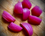 Foto del paso 1 de la receta: Timbal de patatas y salmón marinado