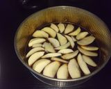 Foto del paso 4 de la receta: Torta invertida de manzana (muy económica)