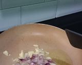 Foto langkah ke 2 dari resep Mie Rebus Tanggal Tua.