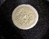 صورة لخطوة 2 من وصفة عجينة القطايف 🥠