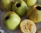Foto del paso 1 de la receta Manzanas con miel y limón al microondas