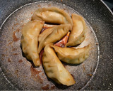 Foto del paso 7 de la receta: Gyozas de Reina Pepiada