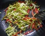 A picture of step 4 of Vegetable spaghetti.