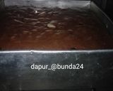 Foto langkah ke 2 dari resep Bolu coklat panggang.