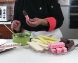Foto del paso 2 de la receta: Aprovecha que estás en casa con los niños y decora unas galletas