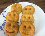 A picture of step 5 of Smileys.