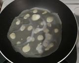 Foto langkah ke 5 dari resep Dadar gulung jagung hitam putih.