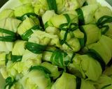 Hình bước làm 3 của món Bắp cải cuộn chả cá hấp