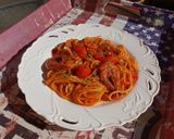 A picture of step 4 of Cherry tomato and shrimp pasta.
