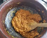 A picture of step 3 of Peas Curry.