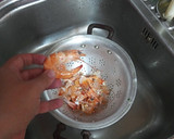 Foto del paso 3 de la receta: Guiso marinero de garbanzos con bacalao y langostinos