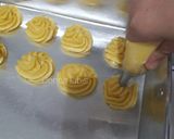 Foto langkah ke 3 dari resep Soes Vla Durian/ Durian Choux.