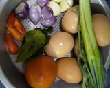 Foto langkah ke 1 dari resep Telur bumbu pedas.
