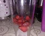 Foto langkah ke 1 dari resep Mango strawberry ice.