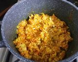 A picture of step 3 of Instant Lauki Masala.