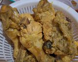 Foto langkah ke 4 dari resep Ayam Goreng Kremes.