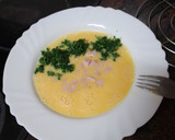 Foto del paso 2 de la receta: Tortilla francesa de jamón cocido y espinacas