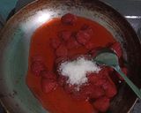Foto langkah ke 1 dari resep Korean Strawberry Milk.