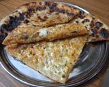 A picture of step 5 of Leftover Potato cheese paratha.