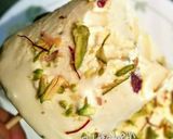 A picture of step 5 of Kesar Pista kulfi.