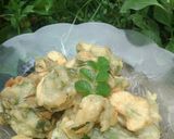 Foto langkah ke 4 dari resep Bakwan Daun Kelor.