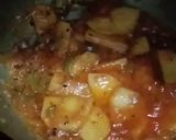 A picture of step 4 of Shimla aloo.