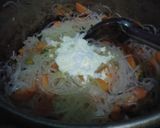 Foto langkah ke 2 dari resep Lumpia kering isi Bihun Ebi Pedas.