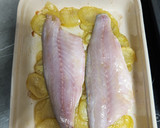 Foto del paso 3 de la receta: Lubina a la espalda