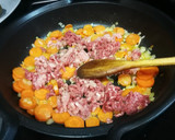 Foto del paso 5 de la receta: Macarrones con calabaza, zanahoria y carne picada especiadas