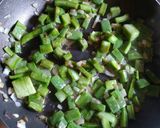 Foto del paso 3 de la receta: Nopales con huevo (excelente para el desayuno)