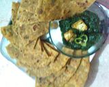 A picture of step 5 of Palak paneer or makkai ki roti.