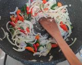 Foto langkah ke 4 dari resep Cumi Saus Padang.