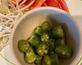A picture of step 2 of Vietnamese Sour Shrimp Soup (Canh Chua Tôm).