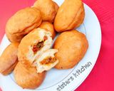 A picture of step 11 of Fried fish bread.