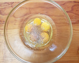 Foto del paso 1 de la receta: Mini frittatas de huevo con quinoa y espinacas