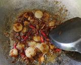 Foto langkah ke 4 dari resep Nasi Goreng Sambal Roa.