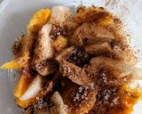 A picture of step 2 of Pear and peach crisp.